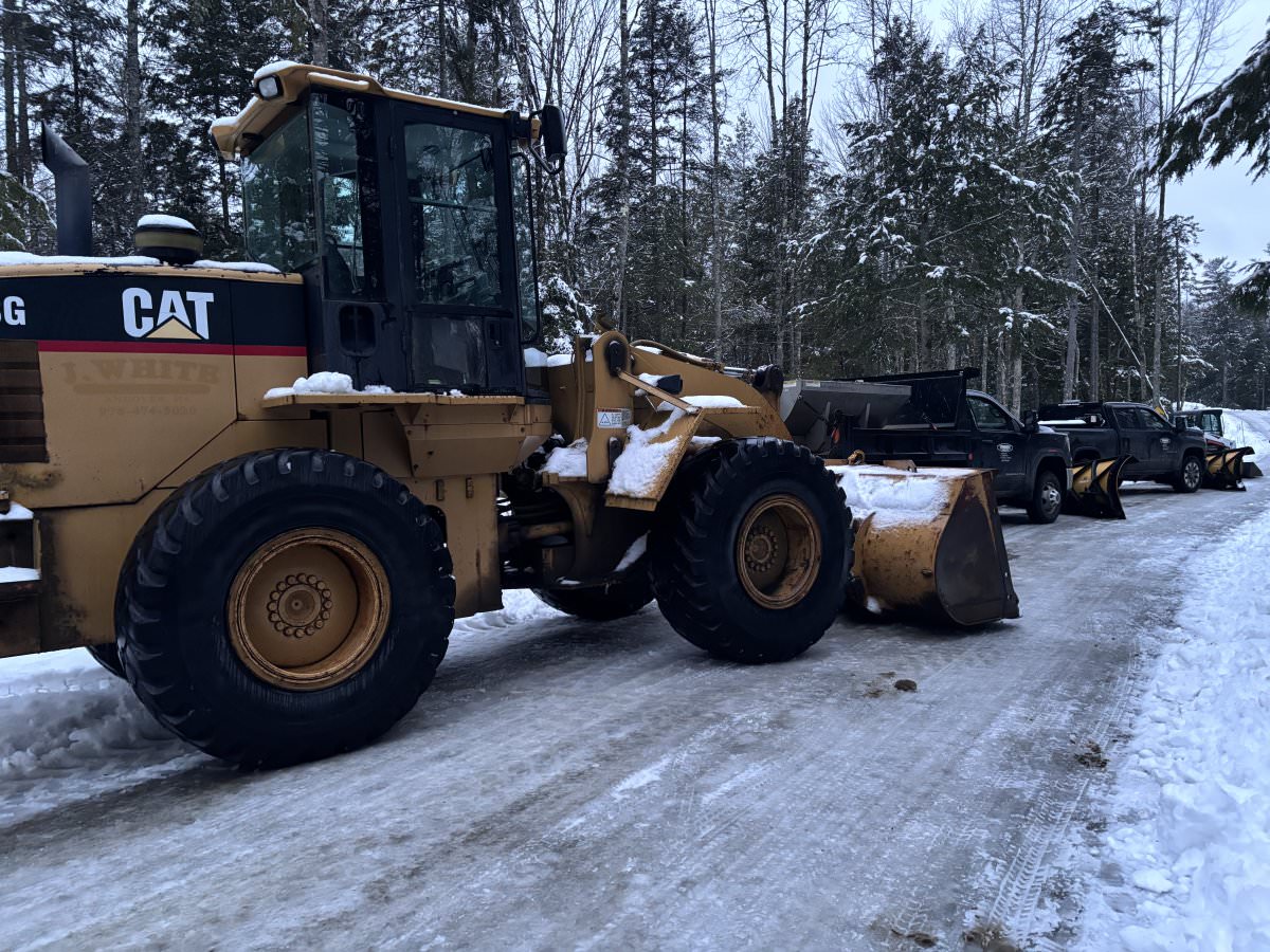 Vannah Construction: Plowing and Sanding